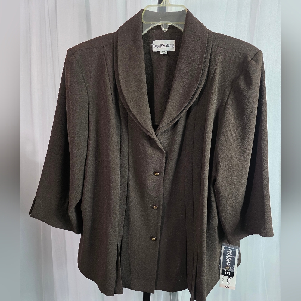 DANNY & NICOLE, VINTAGE Blazer, Size 22W, BROWN
